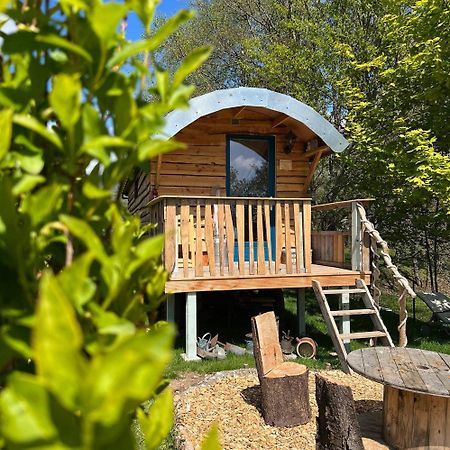 Leval  La Roulotte Tiny House Du Mond'Ideal المظهر الخارجي الصورة
