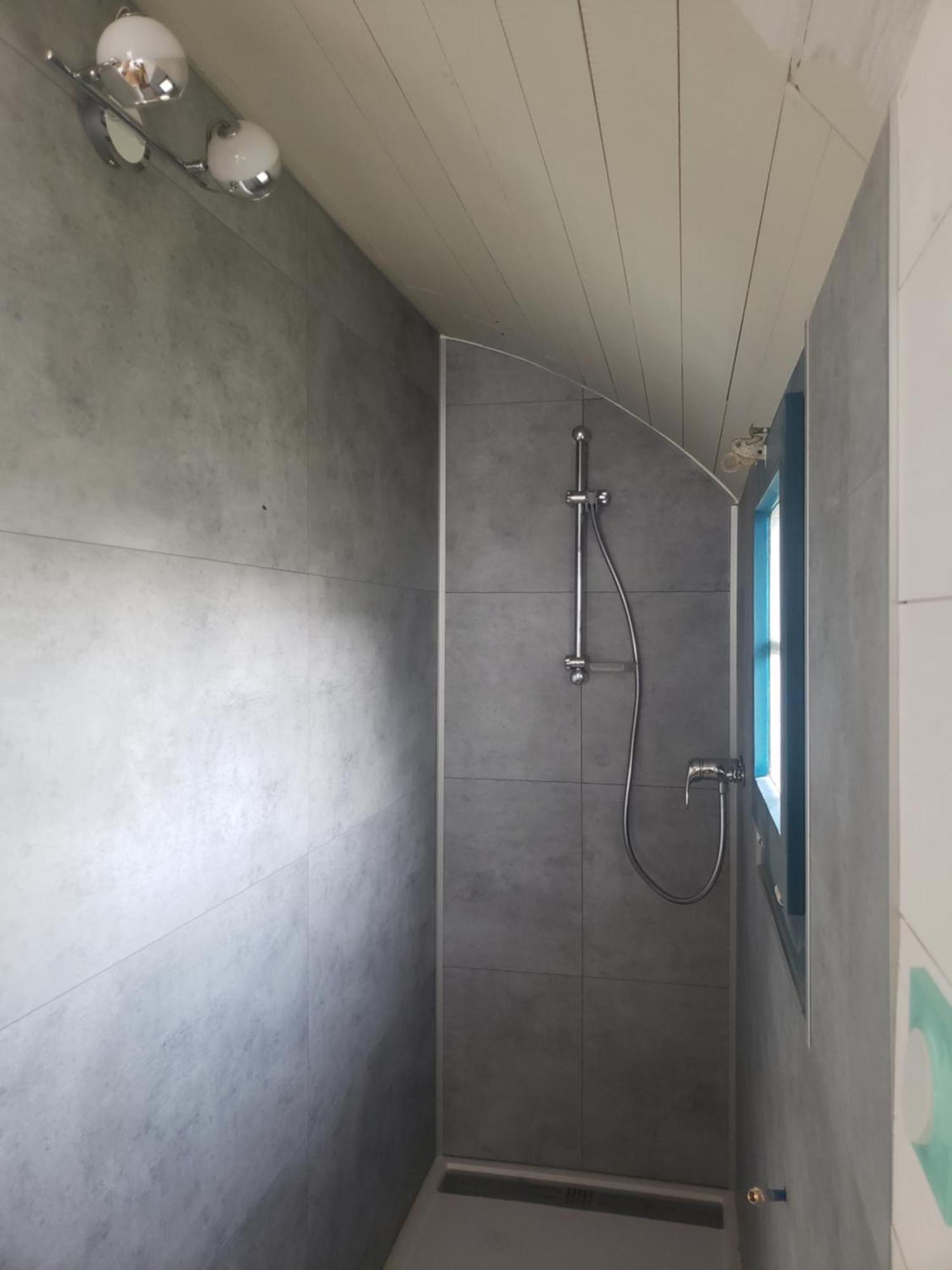 Leval  La Roulotte Tiny House Du Mond'Ideal المظهر الخارجي الصورة