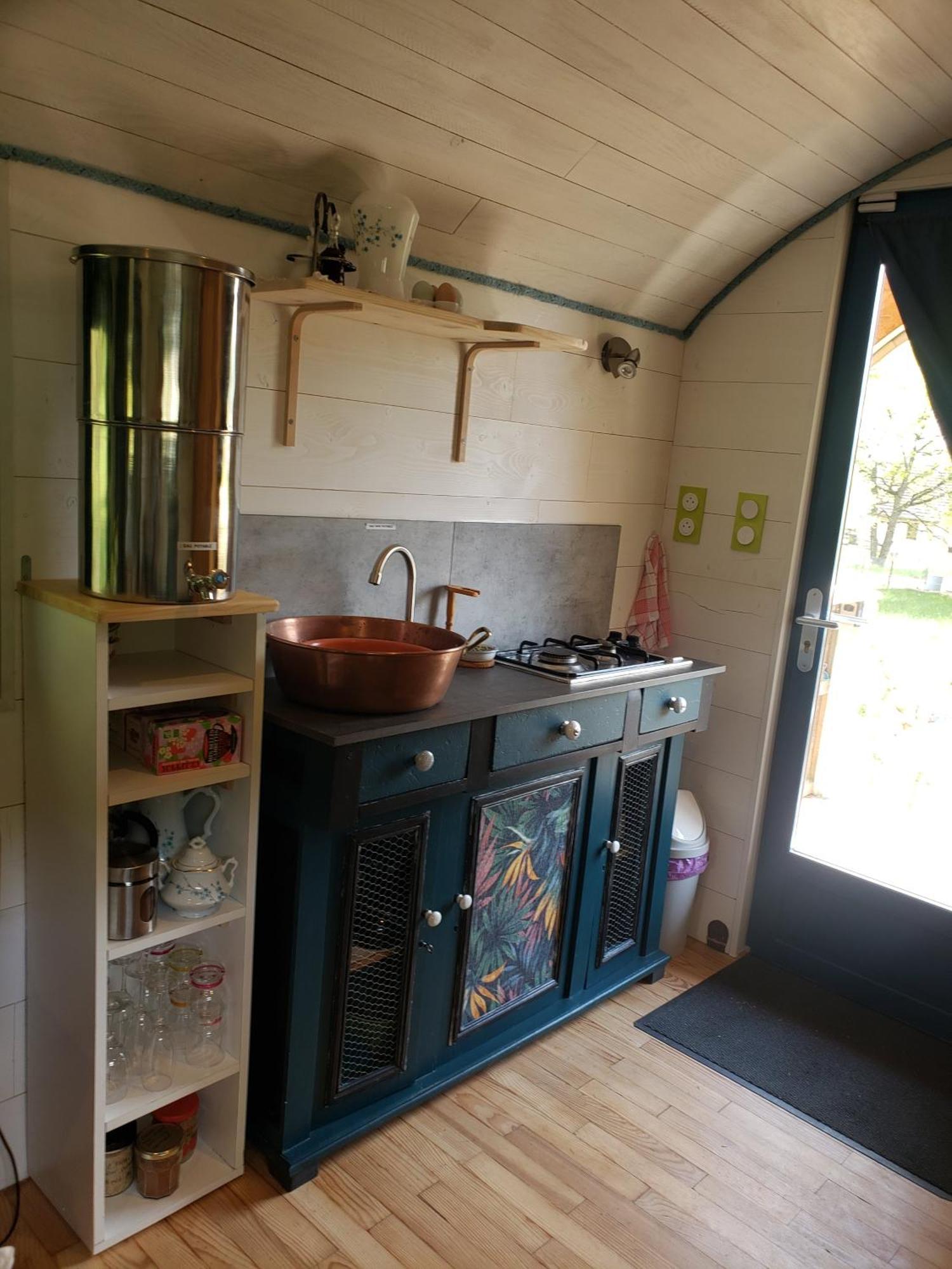 Leval  La Roulotte Tiny House Du Mond'Ideal المظهر الخارجي الصورة